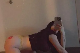 estoy de regreso mis amores, latina sexy caliente🔥con el bury grande🍑 jugoso y sabroso 🫦🤤y el coo apretadito, soy una chica limpia 🫦ven y juega conmigo 😈 - Image 5