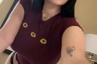 estoy de regreso mis amores, latina sexy caliente🔥con el bury grande🍑 jugoso y sabroso 🫦🤤y el coo apretadito, soy una chica limpia 🫦ven y juega conmigo 😈 - Image 6