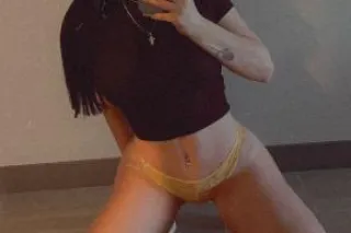 estoy de regreso mis amores, latina sexy caliente🔥con el bury grande🍑 jugoso y sabroso 🫦🤤y el coo apretadito, soy una chica limpia 🫦ven y juega conmigo 😈 - Image 8