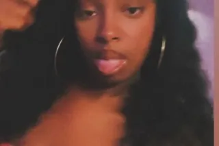 pretty& petite🍭 - Image 1