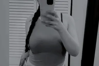 Let's warm up together on this cozy snow day ...! cum see baby - Image 5