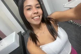 OUTCALL AND INCALL READY NOW 💦YOUNG PRETTY GIRS AVAILABLE🧚🏻♀🥵 - Image 2