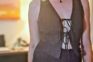 no work today so available all afternoon and evening - Image 7